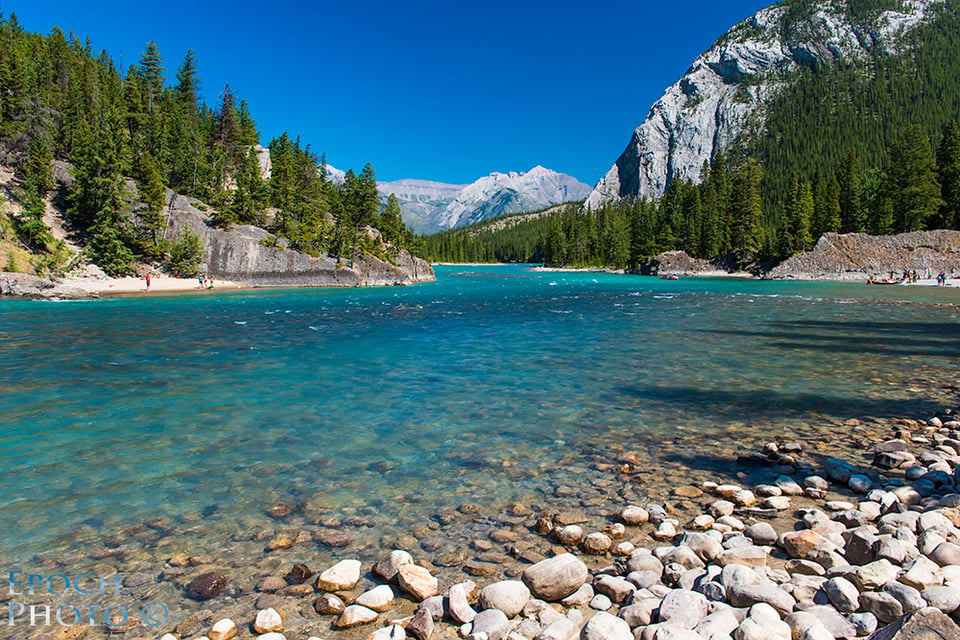 Bow-Falls-Pool