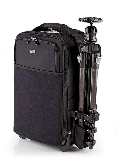 Feature-Airport-International-V-20-Rolling-Camera-Bag-12