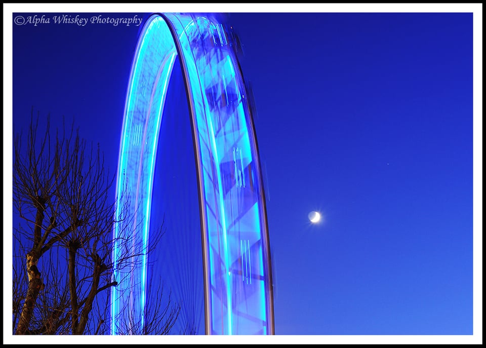 3 London Eye and Moon