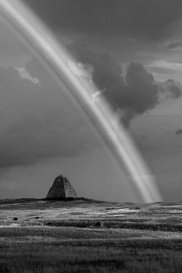 Verm-rainbow-bw-Vedauwoo-2646