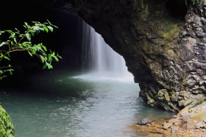 Natural Arch / Natural Bridge #1