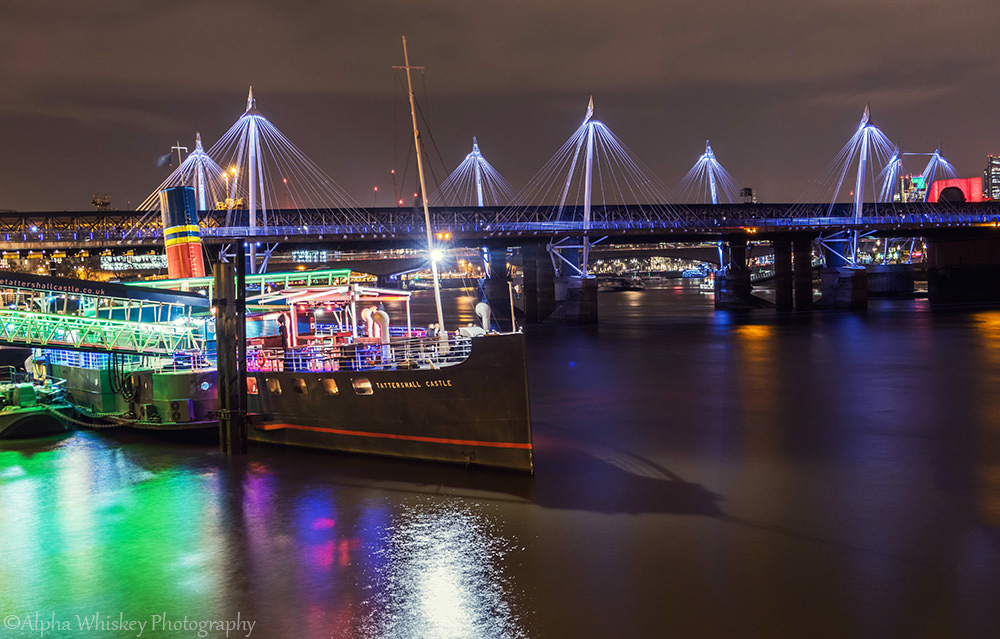 Hungerford Bridge