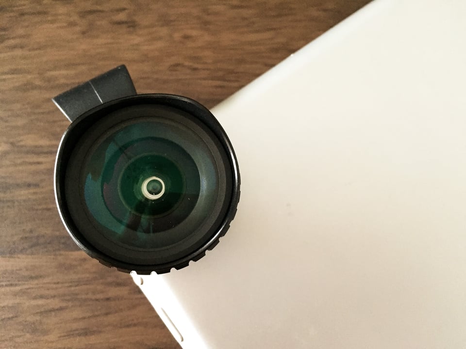 Aukey Cell Phone Lens on iPad