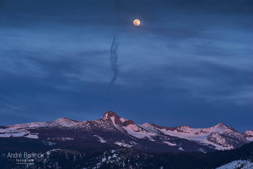 Yosemite - Moonrise