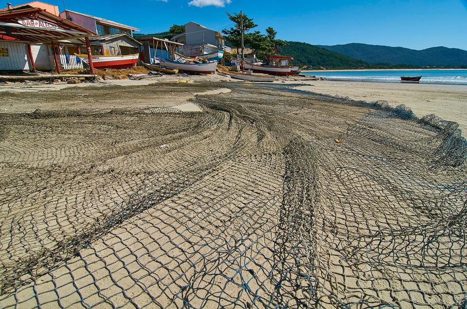 AA 09 Armação Beach