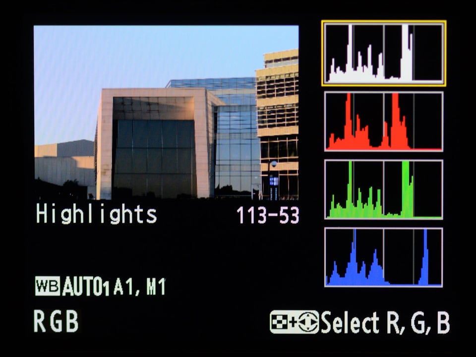 Camera screen RGB histogram