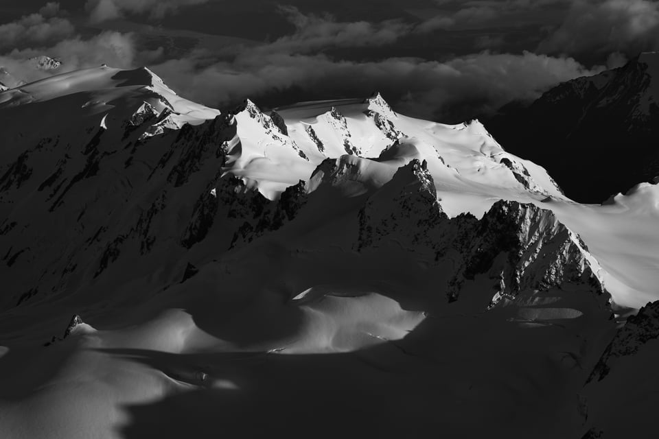 Mountain view, New Zealand. Photograph by Spencer Cox.