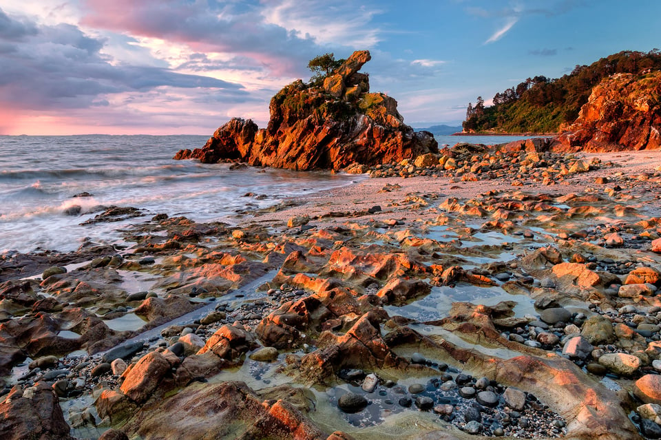 Sunset in the North Island, New Zealand, captured with Fujinon 10-24mm ultra-wide angle zoom lens