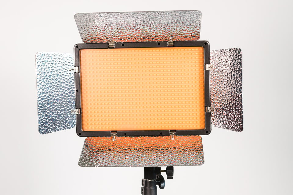 Genaray Escort LED Light Kit tungsten filter