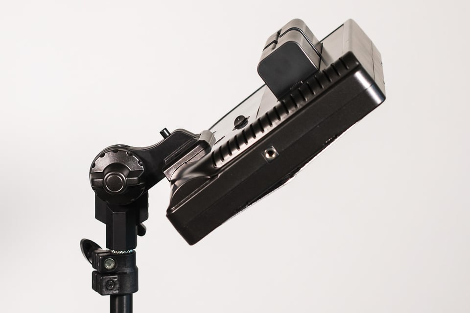 Genaray Escort LED Light Kit light stand mount