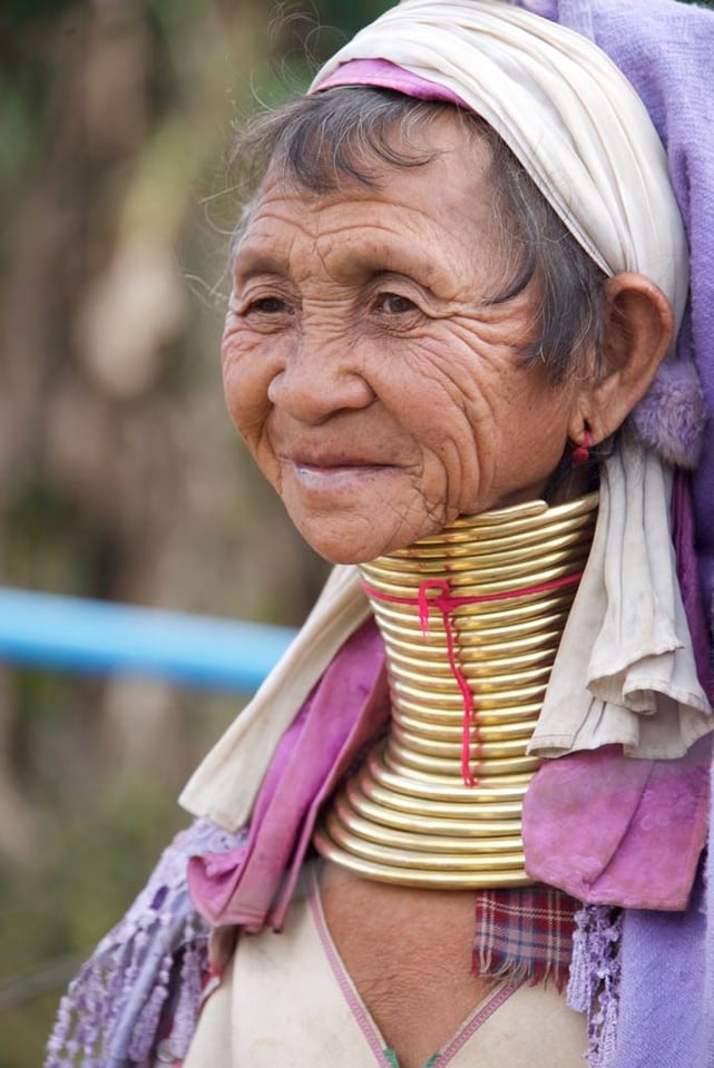 Long-Necked Padaung Ladies (9)