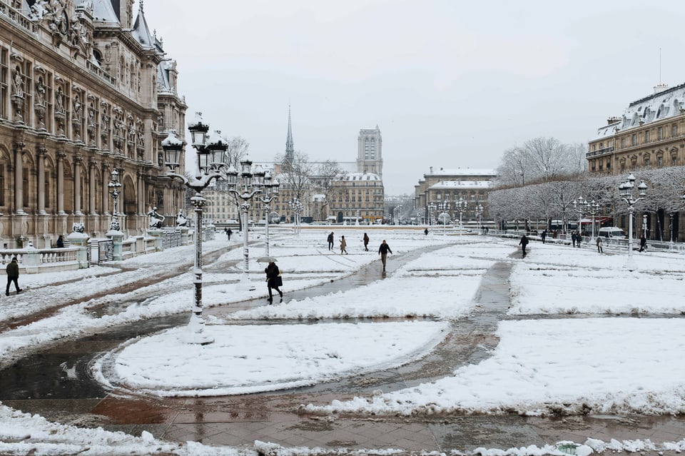 Snowy Courtyard in Paris