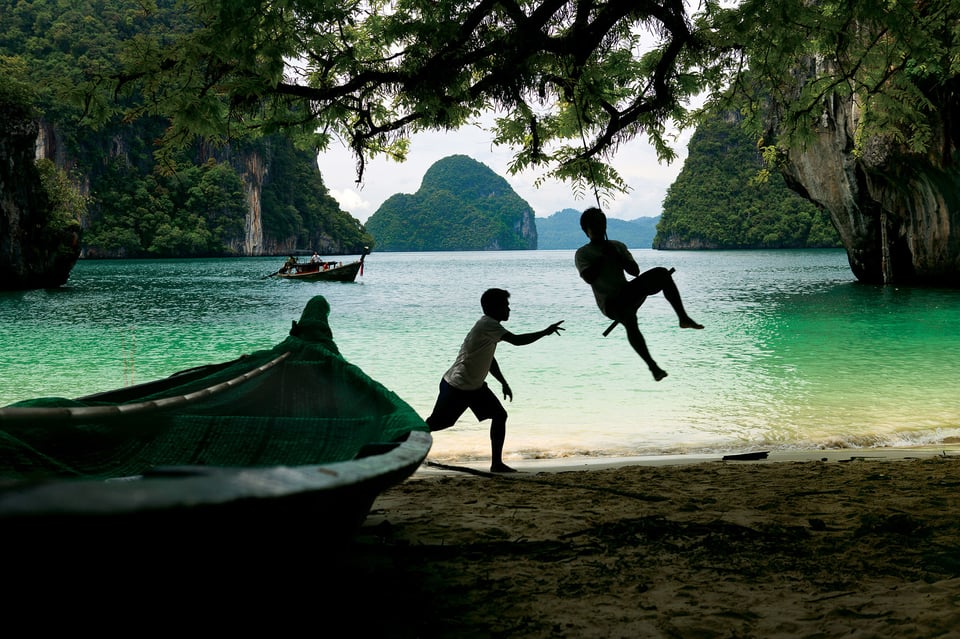 Trip Picture of Silhouettes on a Swing