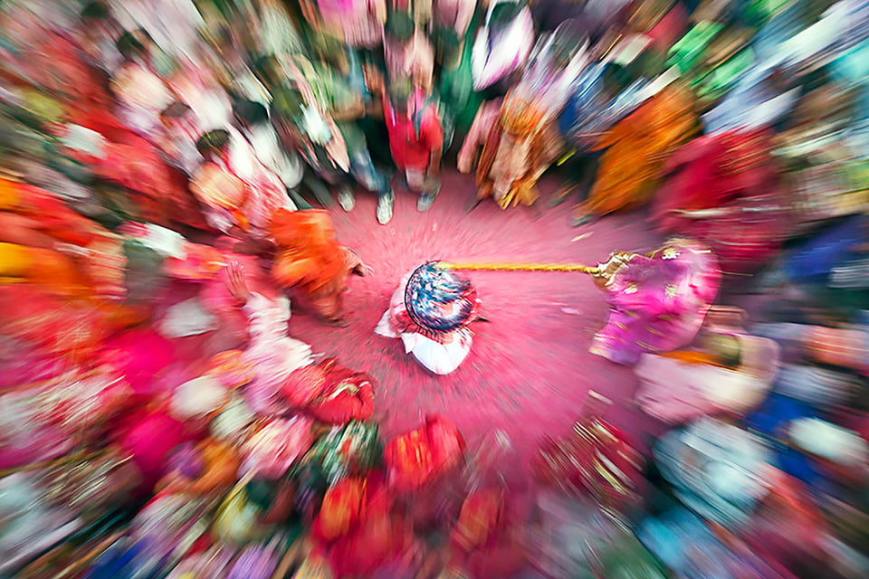 2.-Barsana-Latmar-Holi_Chatterjee