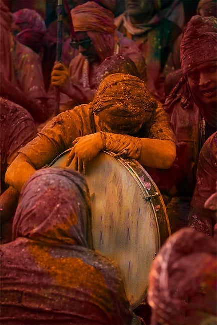 6.-Swarup-Chatterjee_Holi-India-Drum-Tired