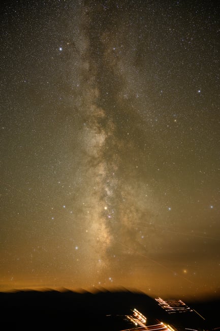 Blurred Foreground Star Tracker