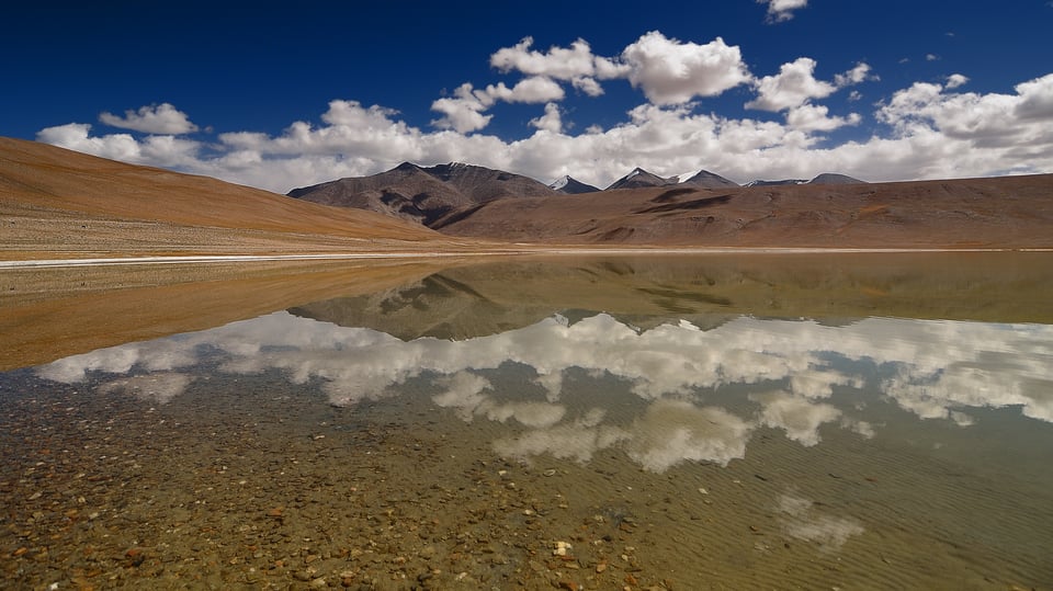 An image of lake reflection with a higher ratio of foreground to background