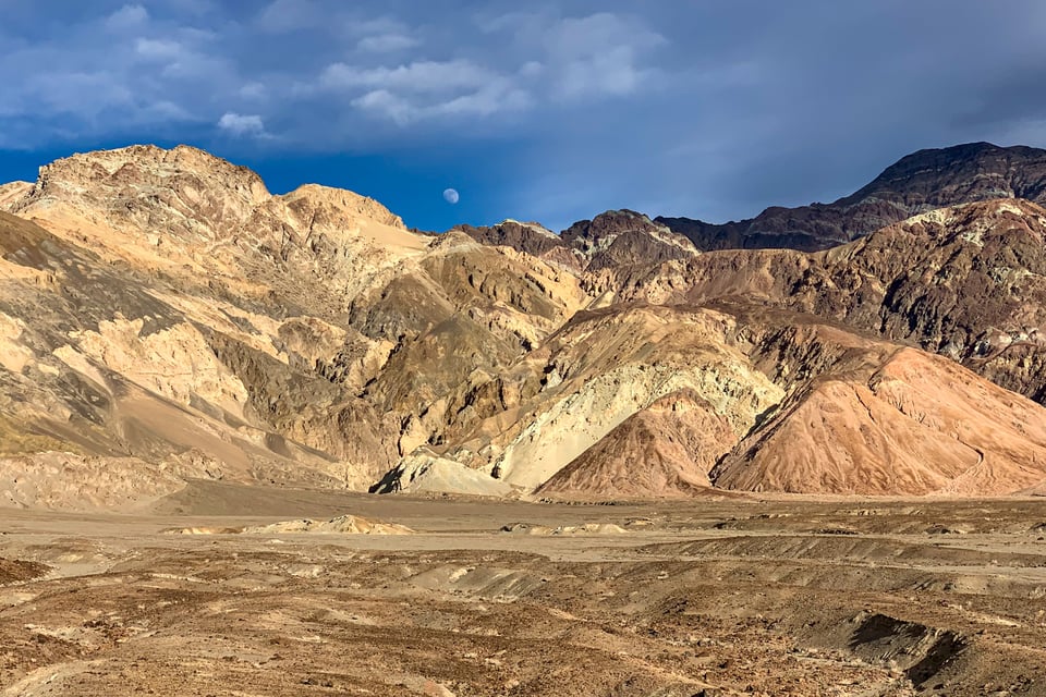 Moon Above Mountains on iPhone