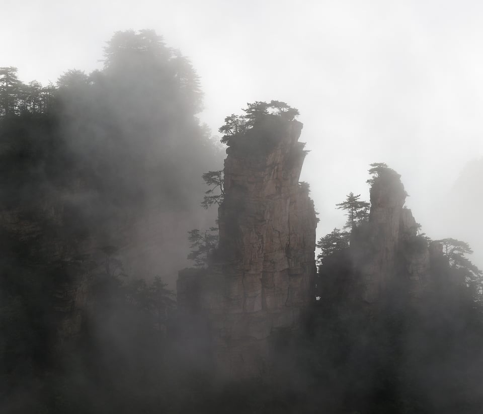 When you're doing international travel, the landscape photography equipment you bring along needs to be chosen carefully. Here, I brought just one camera with a standard zoom lens to China's Zhanjiajie National Forest Park.