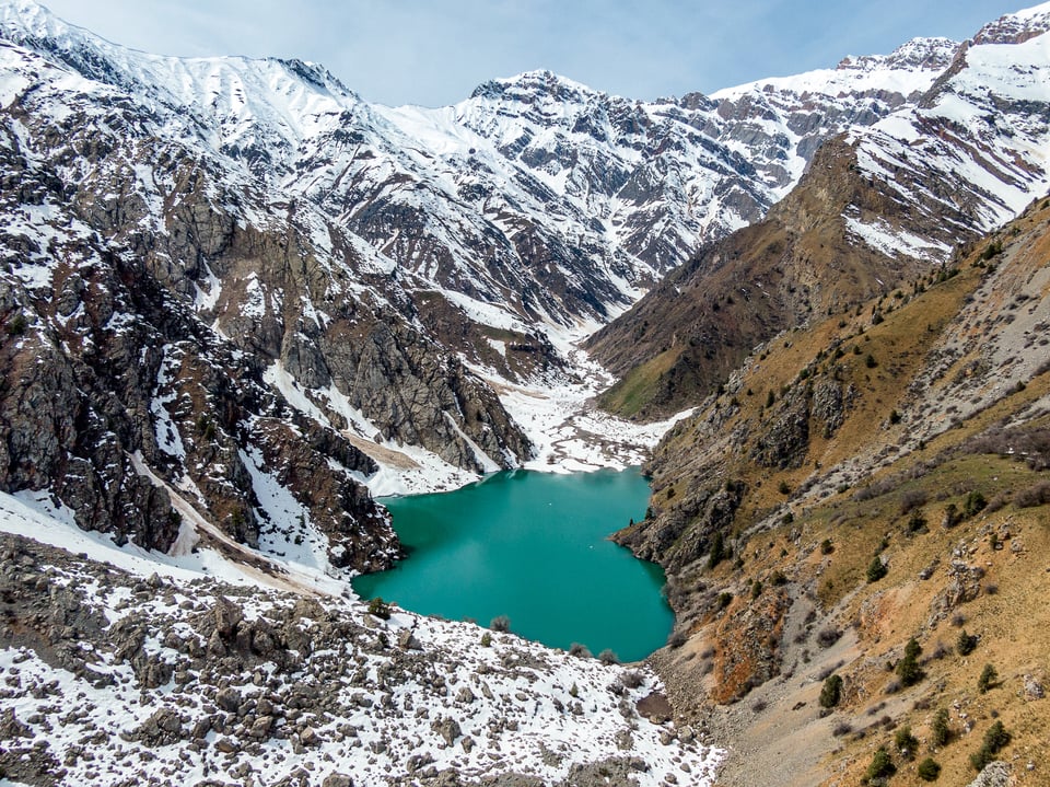 Jade-colored nephritis lake of Ugam Chatkal