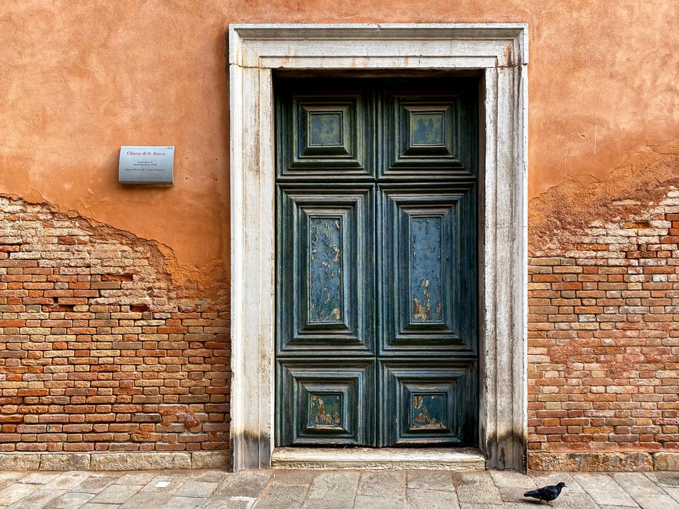 A door in Venice, Italy