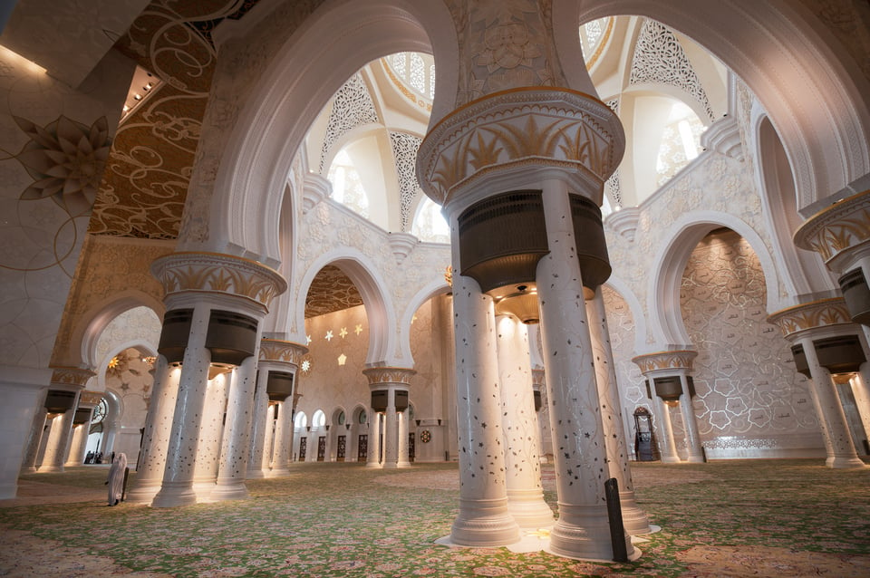 Abu Dhabi Grand Mosque Interior, Tamron 17-35mm f2.8-4 and Nikon D780