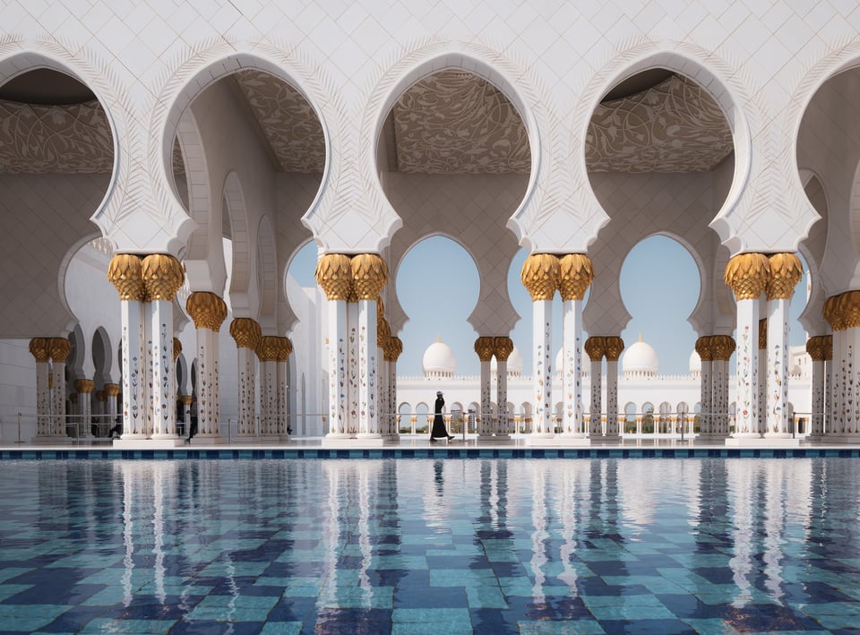Grand-Mosque-of-Abu-Dhabi