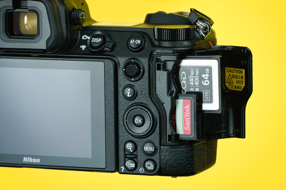 Nikon-Z7-II-Dual-Card-Slots