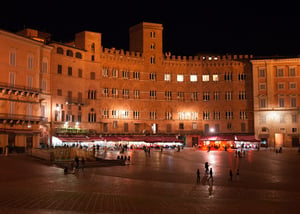 Siena Street at Night 35mm f1.8