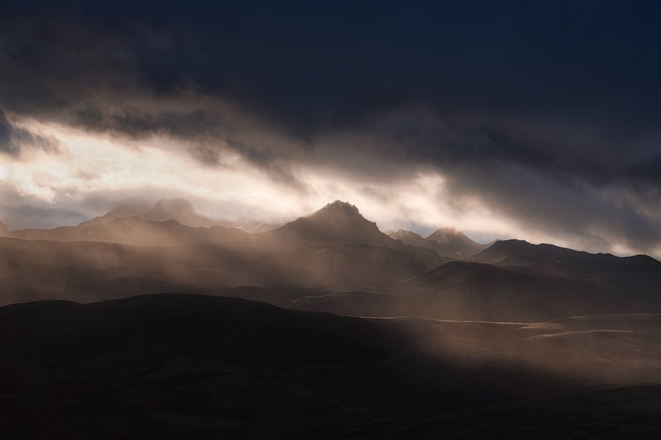 Good Light Storm Bad Weather Sunrise Over Thorsmork