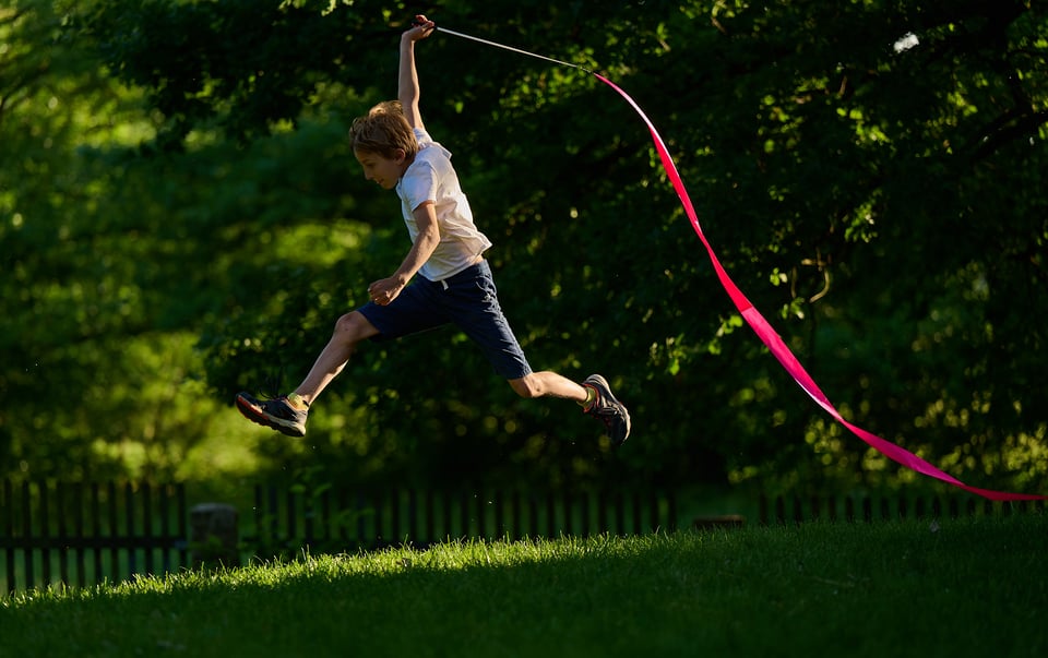 Kids in flight_Nikon Z9_Libor