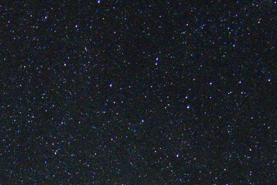 Sony GM 24mm f1.4 Coma Crop f2.8