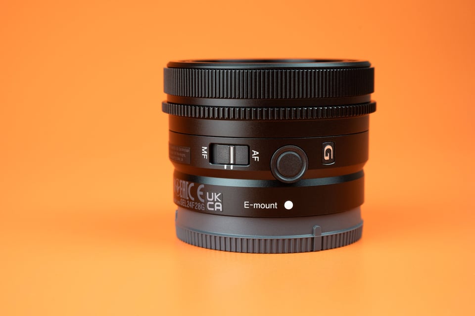 Sony 24mm f2.8 AF-MF Switch and Function Button