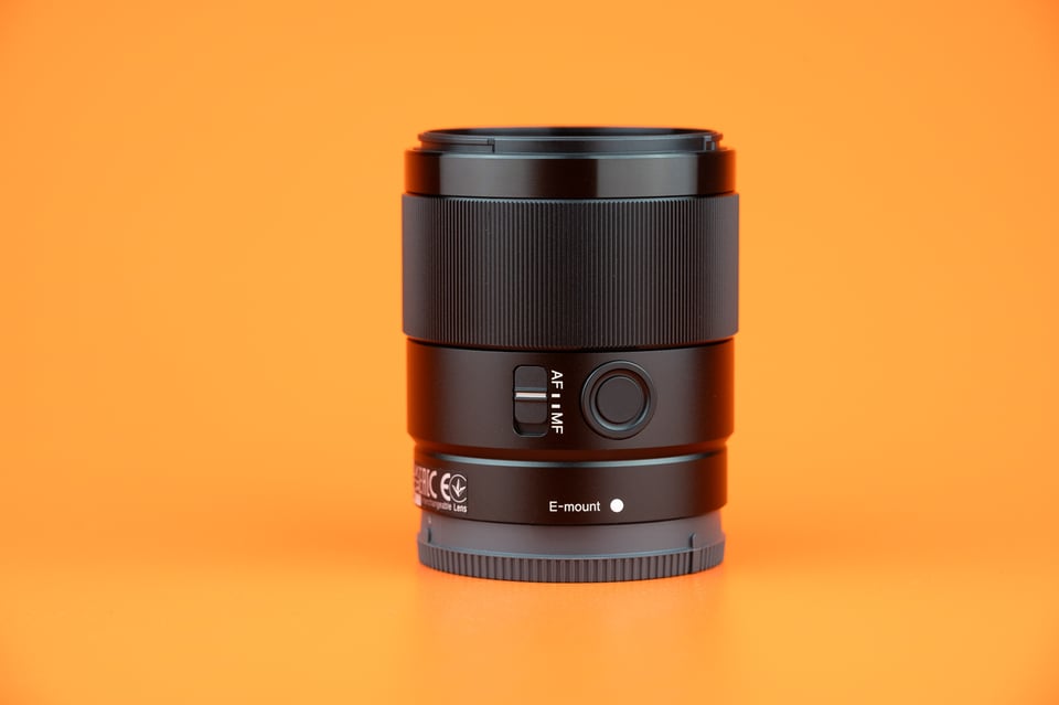 Sony FE 35mm f/1.8 Review