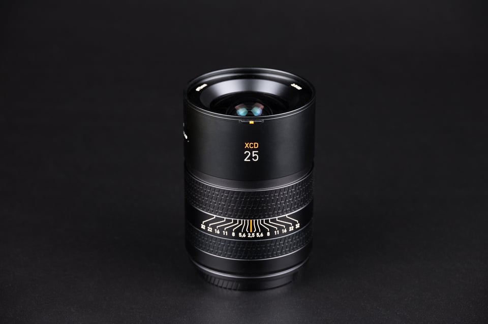 Hasselblad 25V f2.5 Product Photo