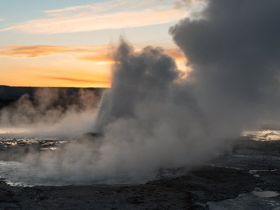 Hasselblad 90V Geyser Photo f2.5