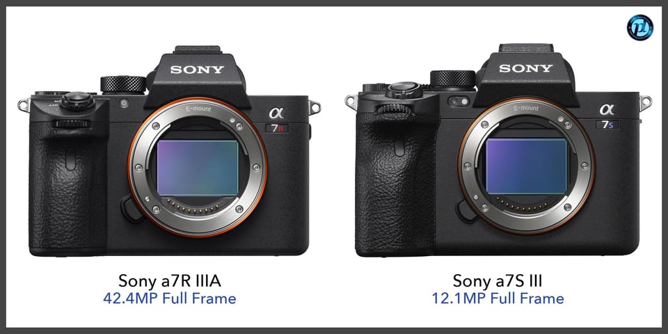 Sonya7RIIIA_vs_Sonya7SIII_comparison_front