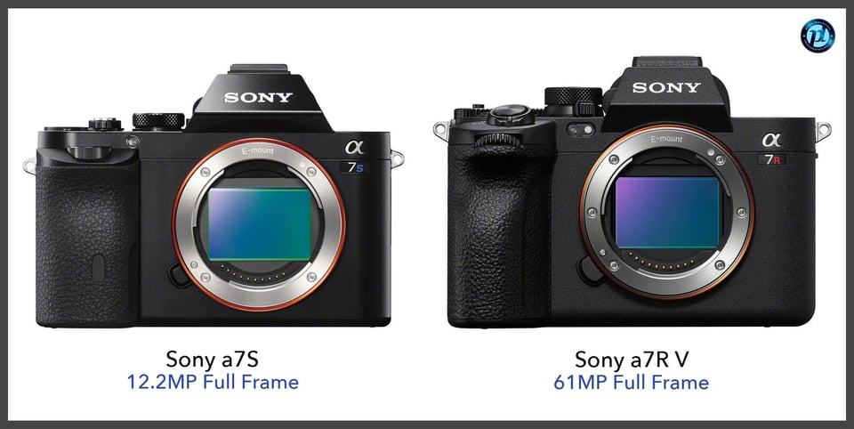 Sonya7S_vs_Sonya7RV_comparison_front