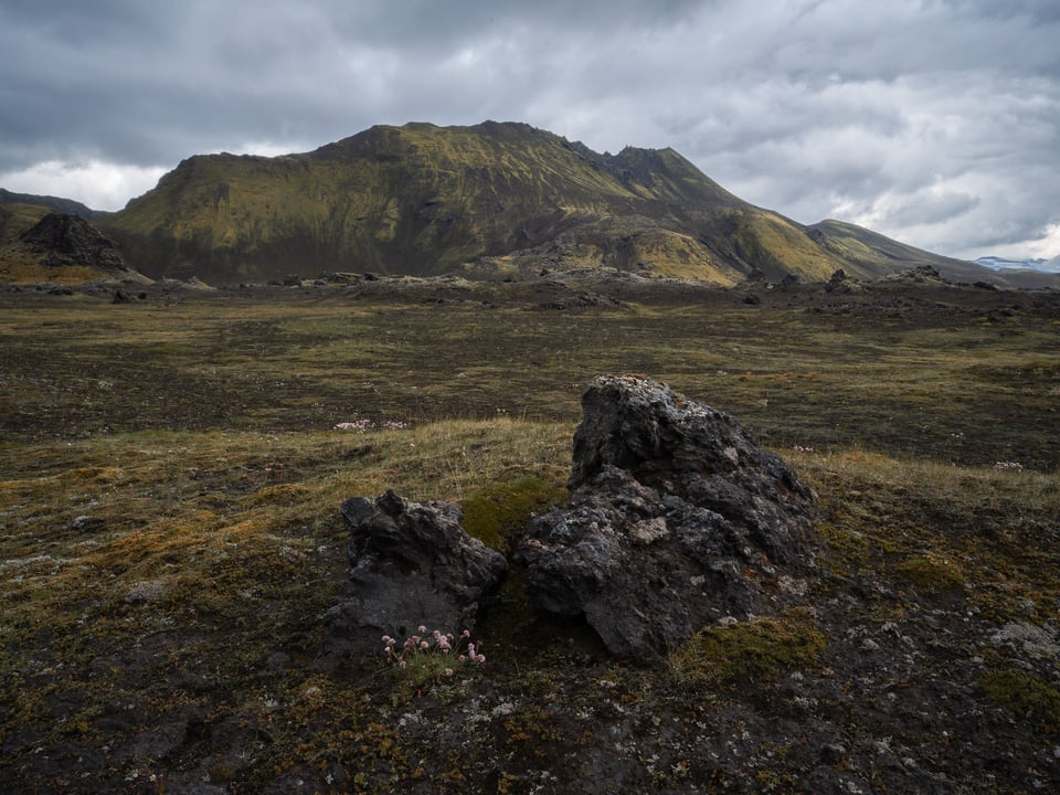 Wide angle landscape with bigger background at 35mm