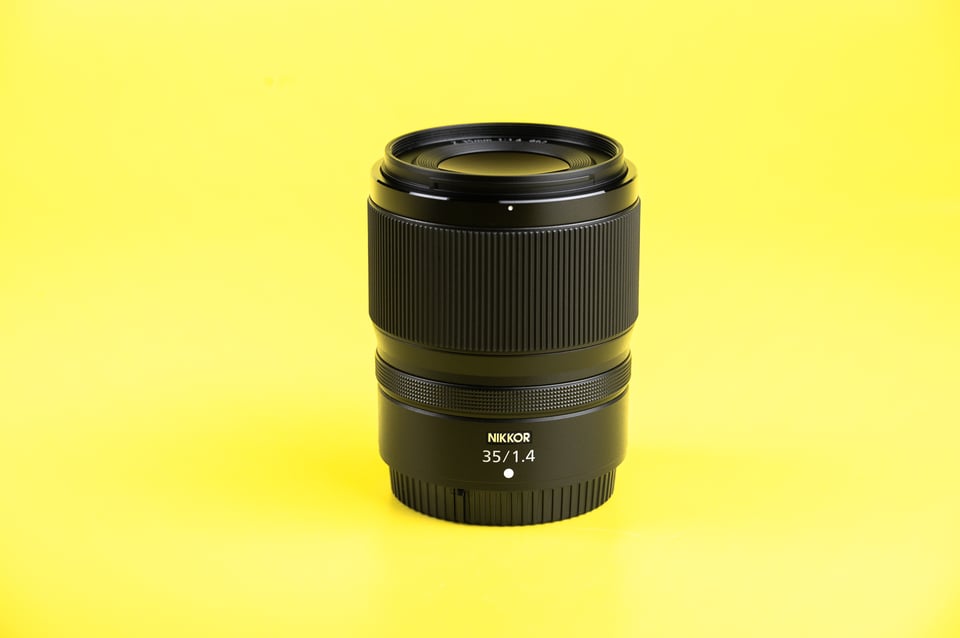 Nikon Z 35mm f1.4 Product Photo