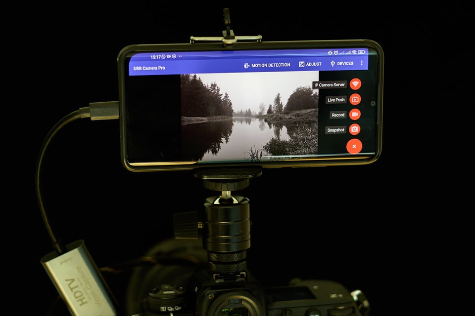 On-camera monitor_Smartphone_USB Camera Pro (1)