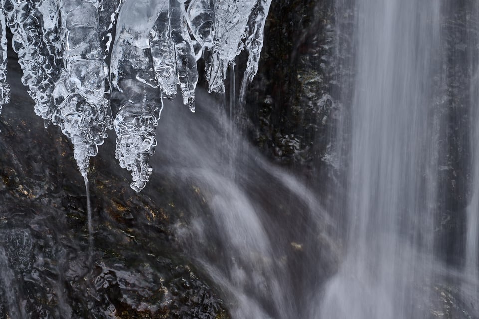 Frozen waterfall I