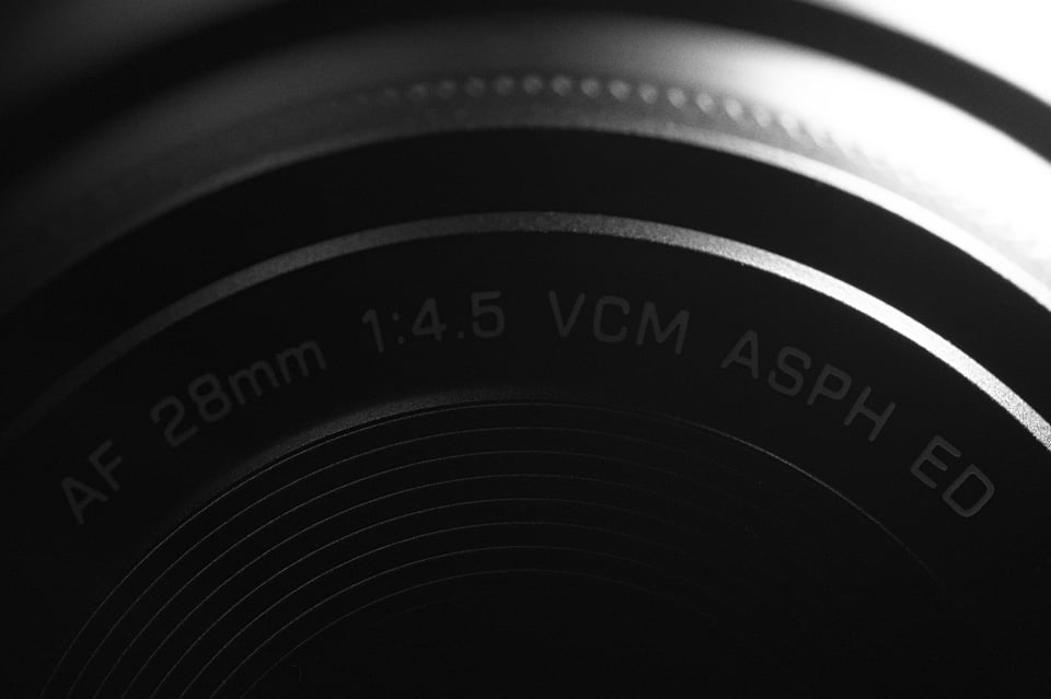 Viltrodx28_Closeup_Prod