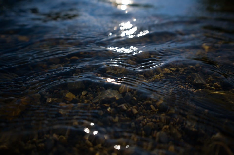 Viltrox_15mmf17_OverTheWaves2_Jason_Polak