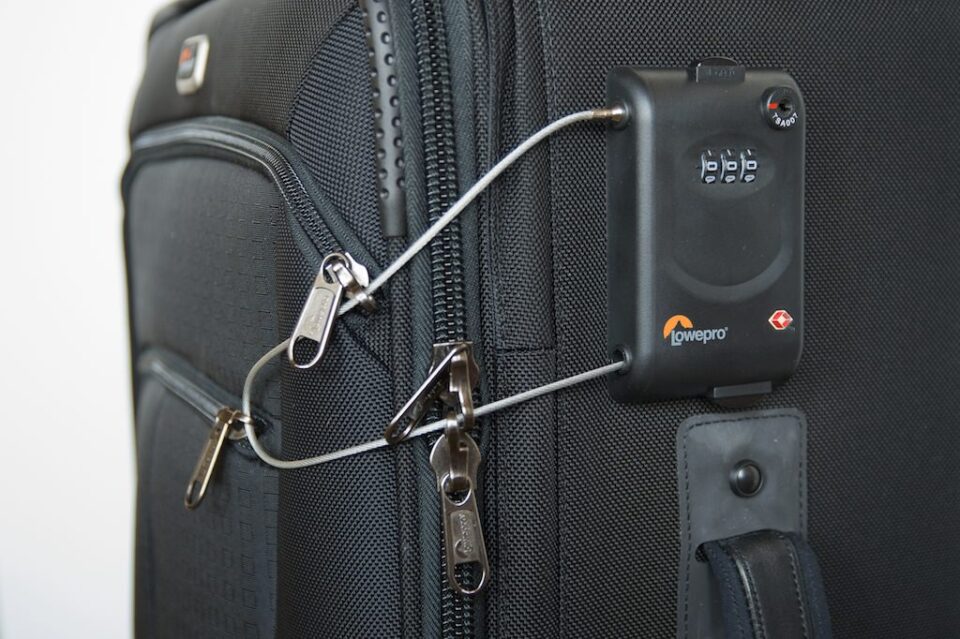 Cable lock for Lowepro Pro Roller