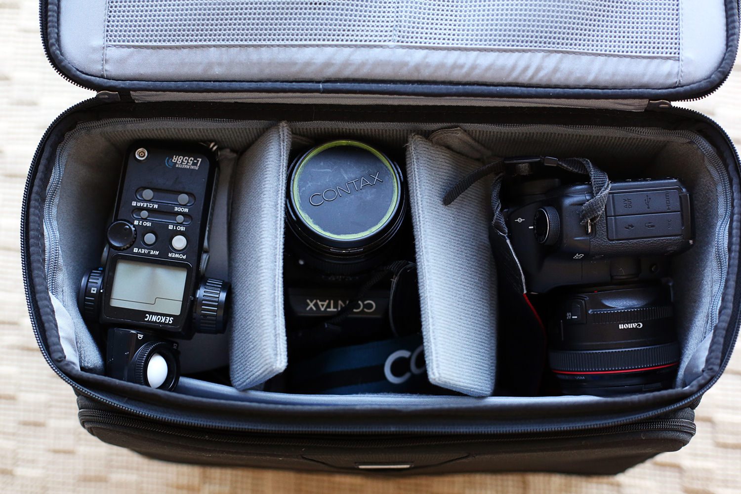 Think Tank Airport Navigator Rolling Camera Bag Review