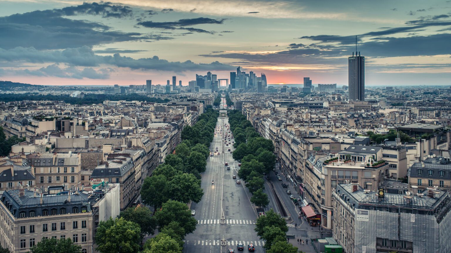 Arc De Triomphe - Best Photo Spots