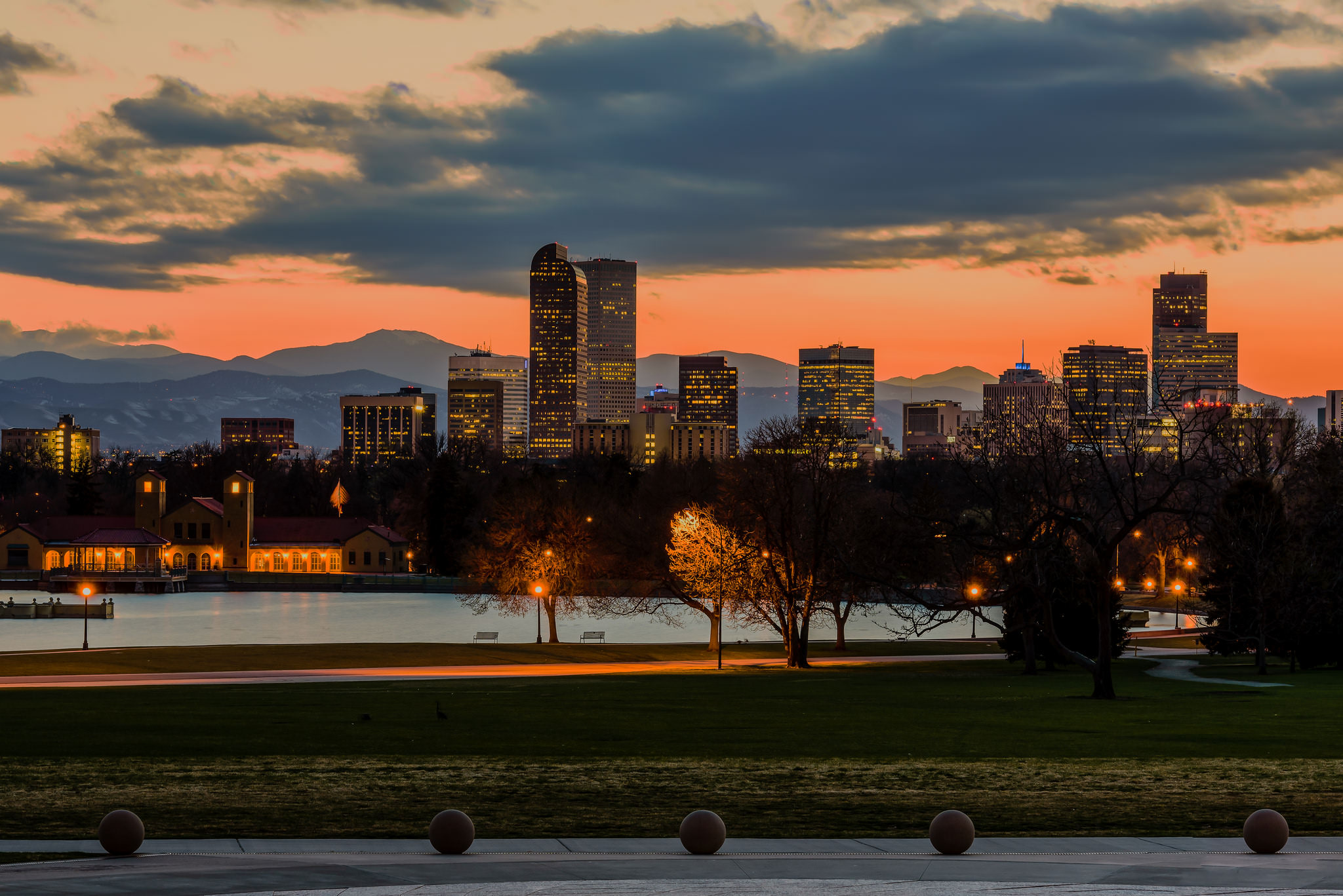 Denver Skyline - Best Photo Spots.