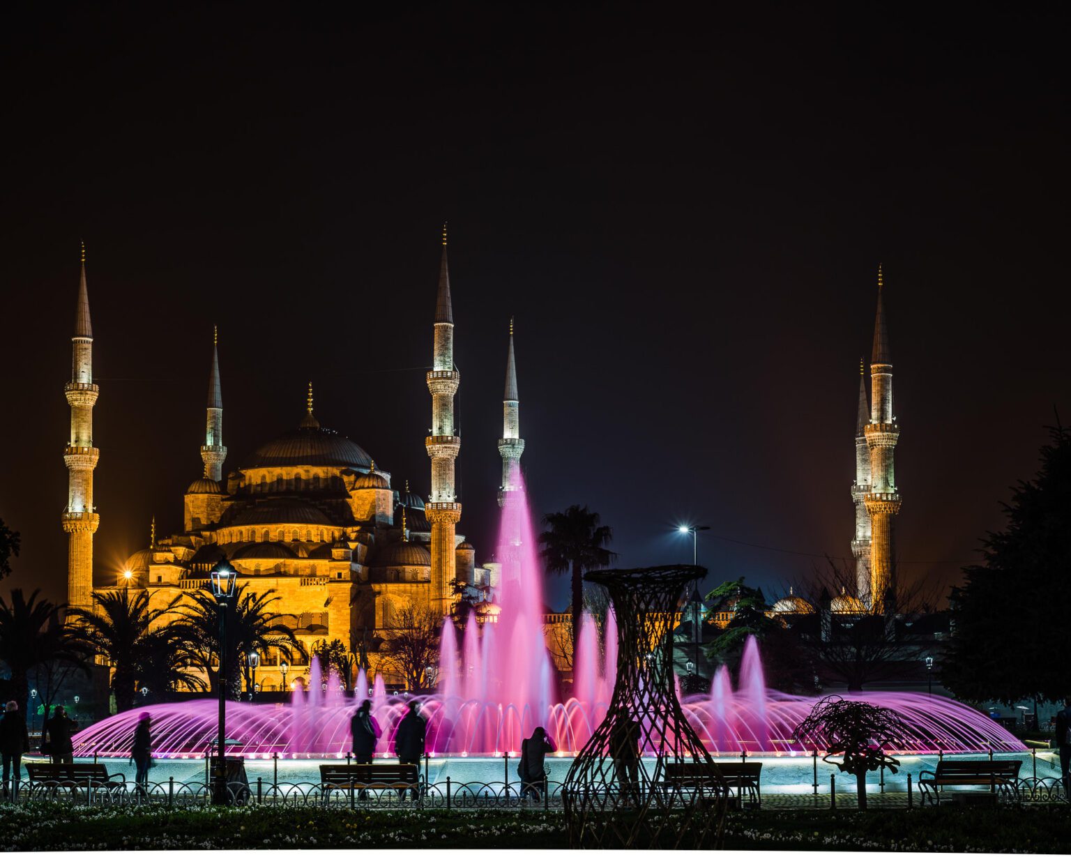 Blue Mosque at Night Best Photo Spots