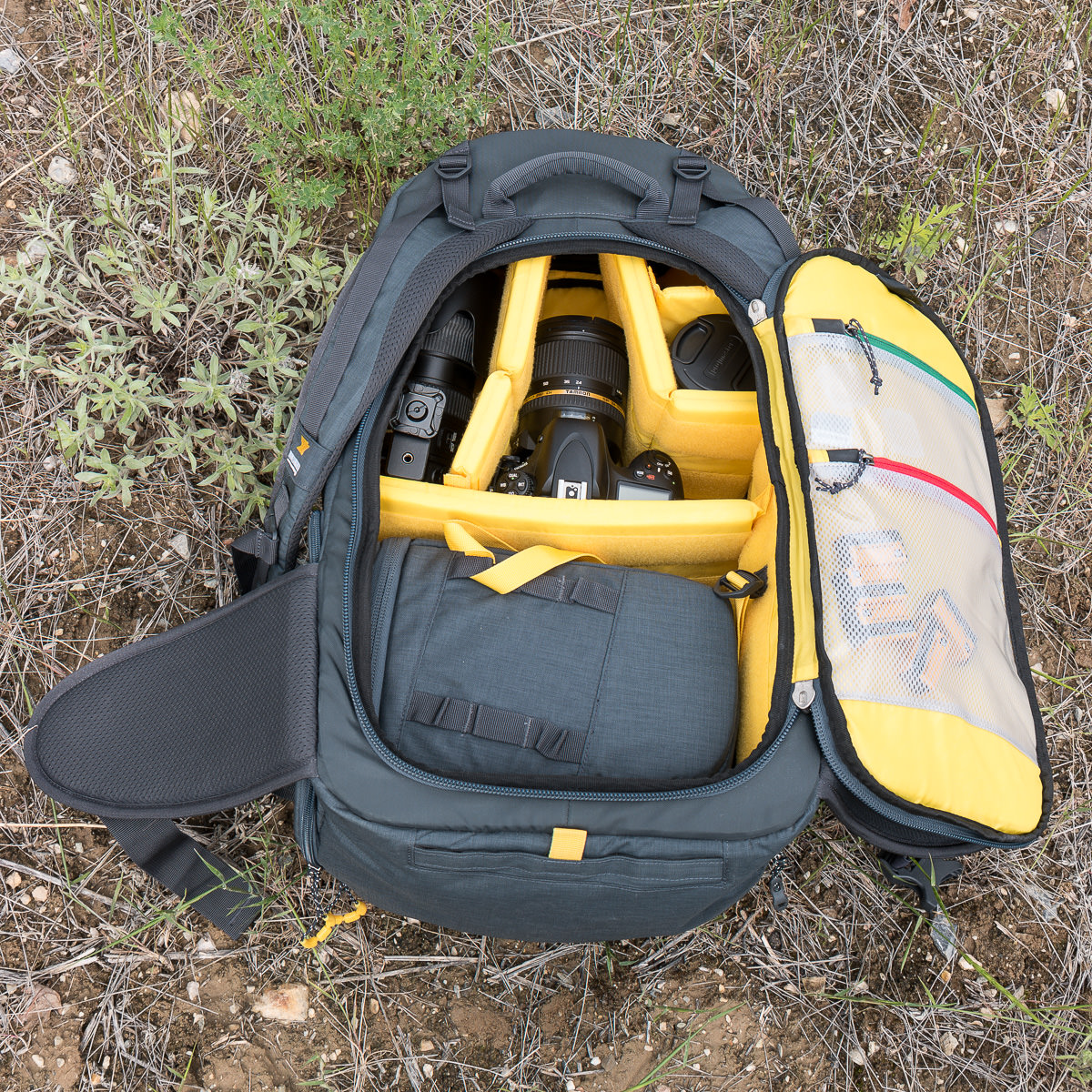 GOgroove camera bag review - THE DAINTY SQUID